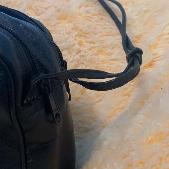 NWOT isanti leather bag (made in Italy) - Picture 14 of 14